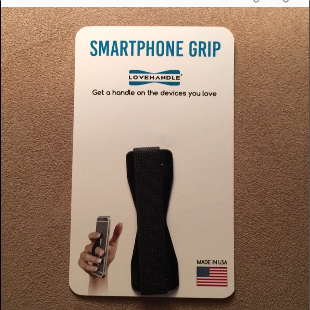 NWT Love handle phone holder in black
